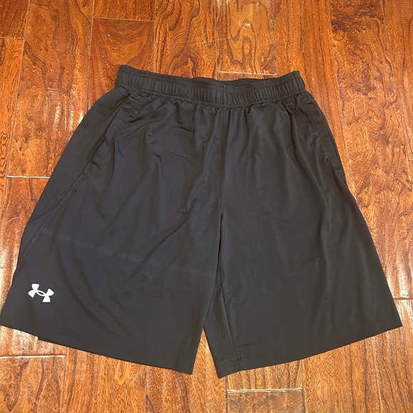 3 pairs of Men's Under Armour Athletic Shorts. Size Large - Picture 2 of 6